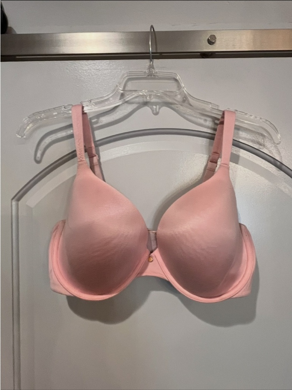 Victoria’s Secret peachy pink perfect coverage lined satin  bra. GUC!